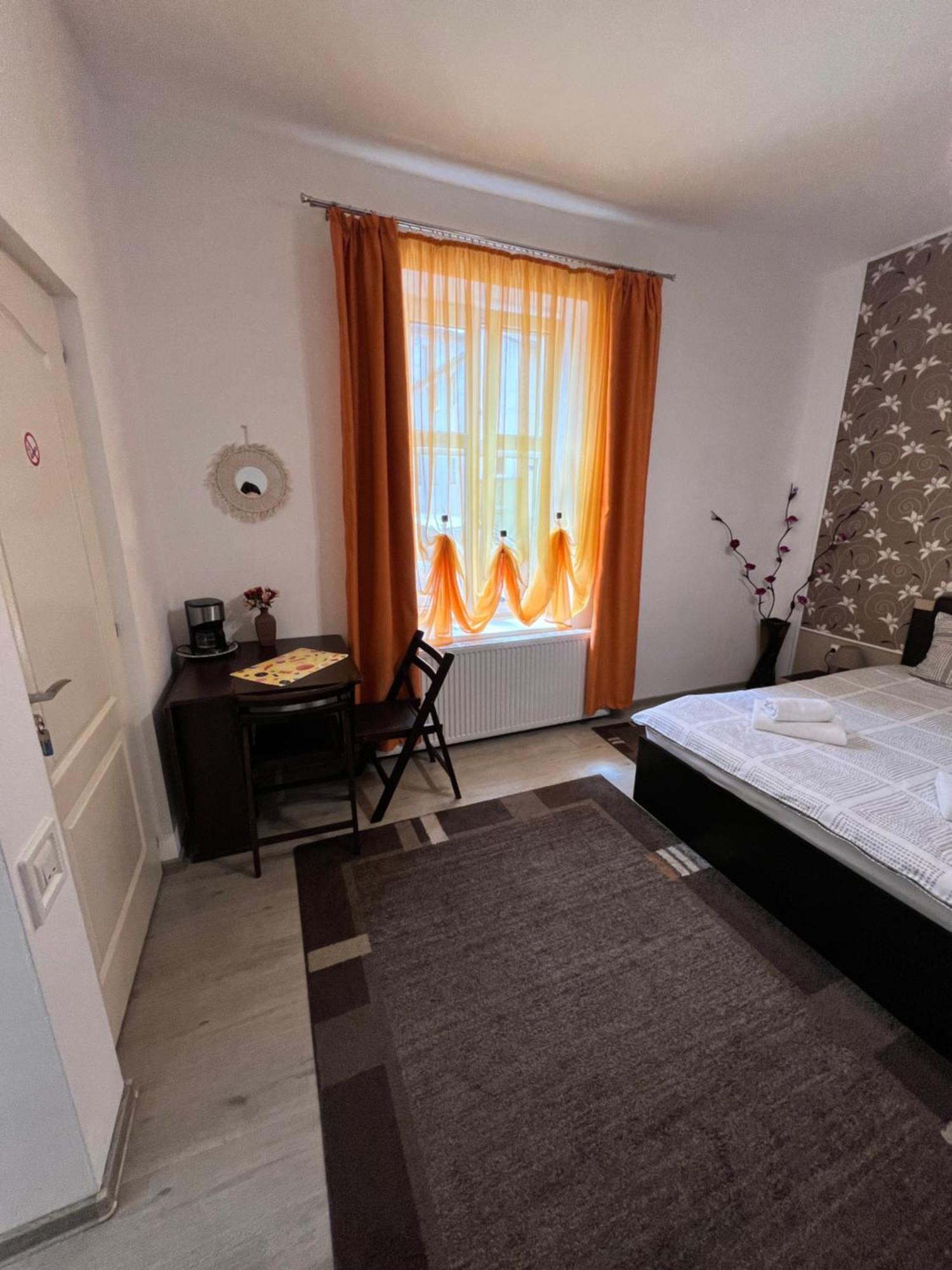 Ferienwohnung Vio'S Getaway Hermannstadt Exterior foto