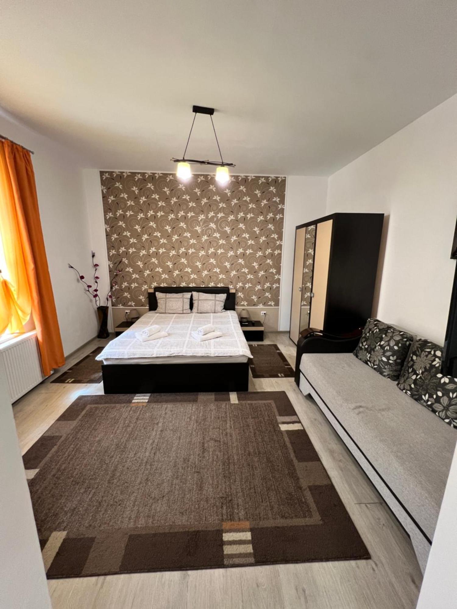 Ferienwohnung Vio'S Getaway Hermannstadt Exterior foto